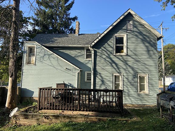 2nd image of 319 W Van Buren St