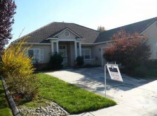 9691 Omelveny Ave, Pacoima, CA 91331