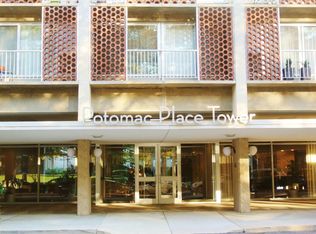 800 4th St SW APT S503, Washington, DC 20024