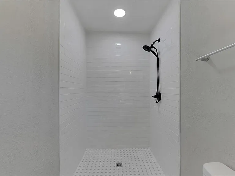 527 Fox Run Trl — Photo 39