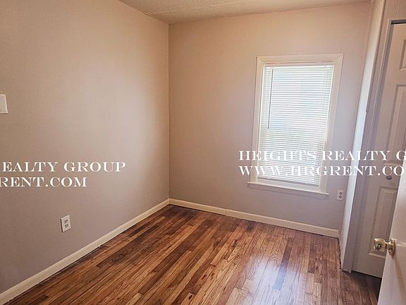 3rd image of 4938 Croissant St