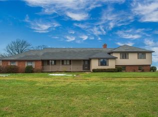 9596 E Lake Rd, North East, PA 16428