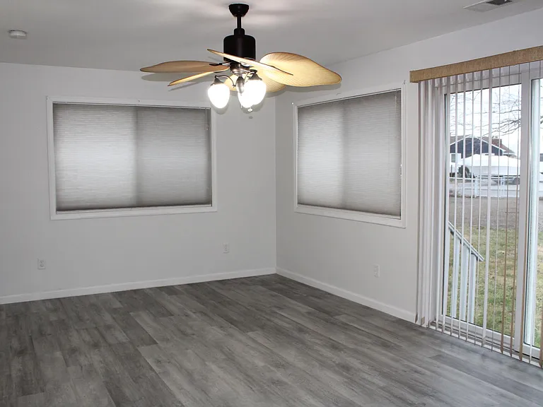 3238 Meadow St — Photo 18