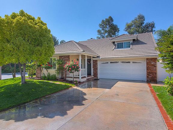 3rd image of 23802 Bennington Dr
