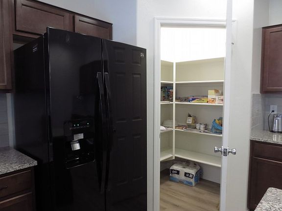 5th image of 1316 N Balboa