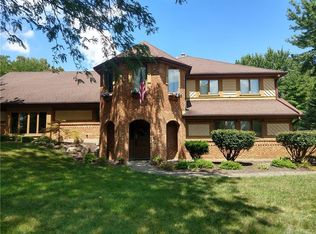 1300 Whispering Woods Ln, Springboro, OH 45066
