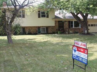 1136 Carroll White Dr, Indianapolis, IN 46219