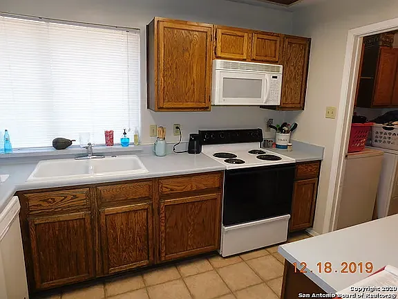 2 bed, 1810 sqft, $1,995 — Photo 4