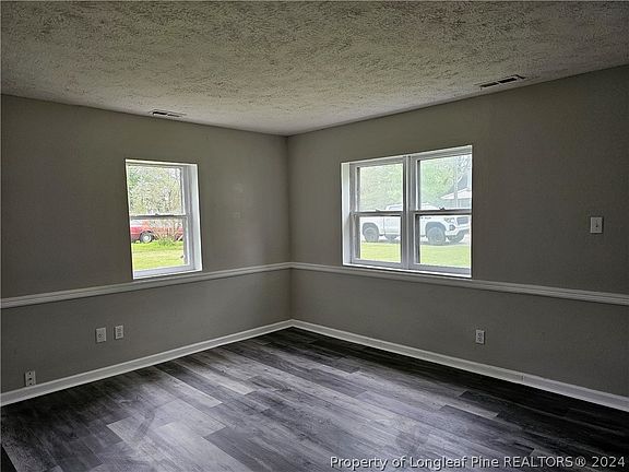 3rd image of 875 W Orange St
