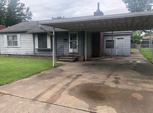 821 D St NW, Miami, OK 74354