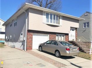 4 Jane Ct, Secaucus, NJ 07094