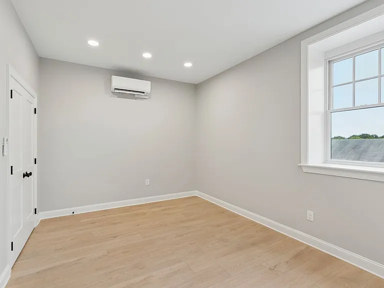 119 Main St — Photo 15