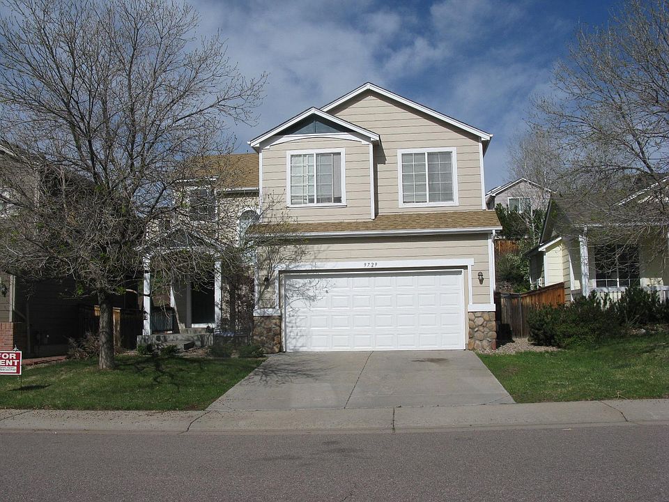 Front view of the house.