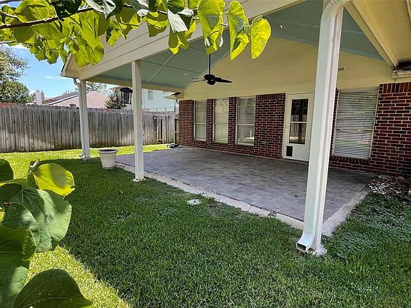 4th image of 8811 Emerald Heights Ln