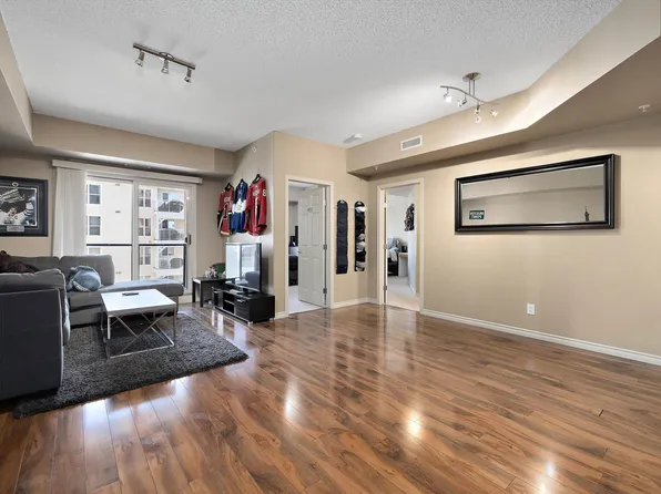 10303 111th St NW #307, Edmonton, AB T5K 0C6