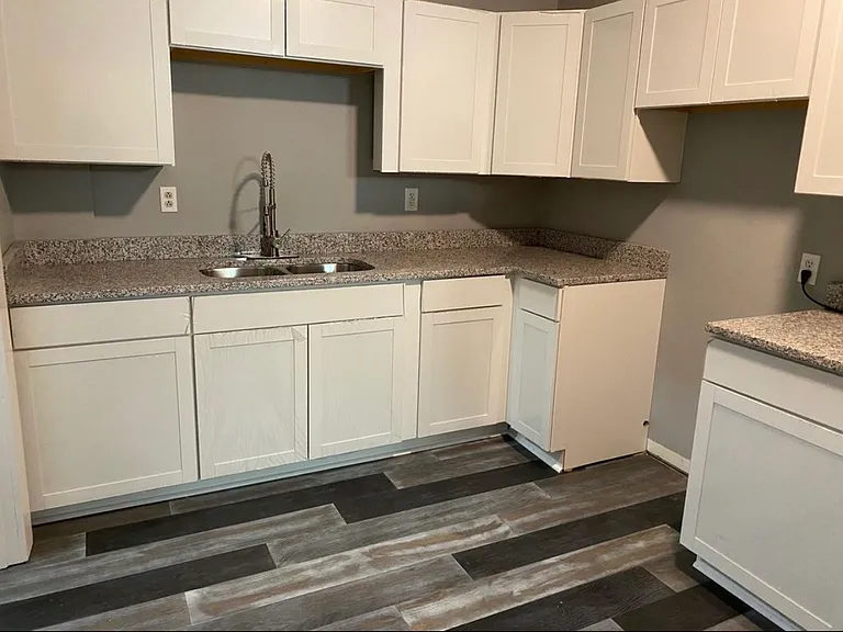 1214 Logan St — Photo 6