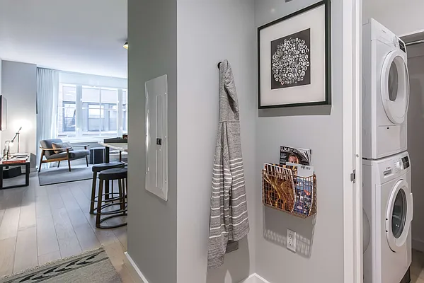 Rented by Bold New York | media 17