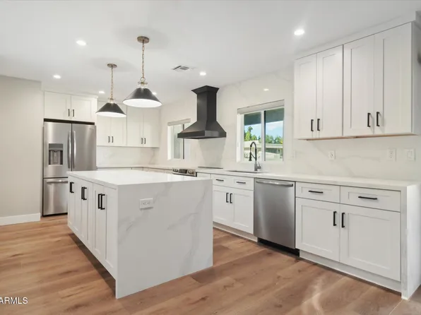 8882 N 82nd Ln, Scottsdale, AZ 85258