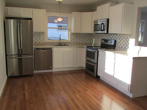 4th image of 8880 S 11th Ave
