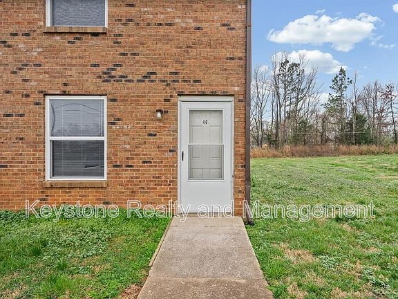 2nd image of 1269-40 Stateline Rd