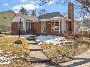 1662 Orange Ave E, Saint Paul, MN 55106
