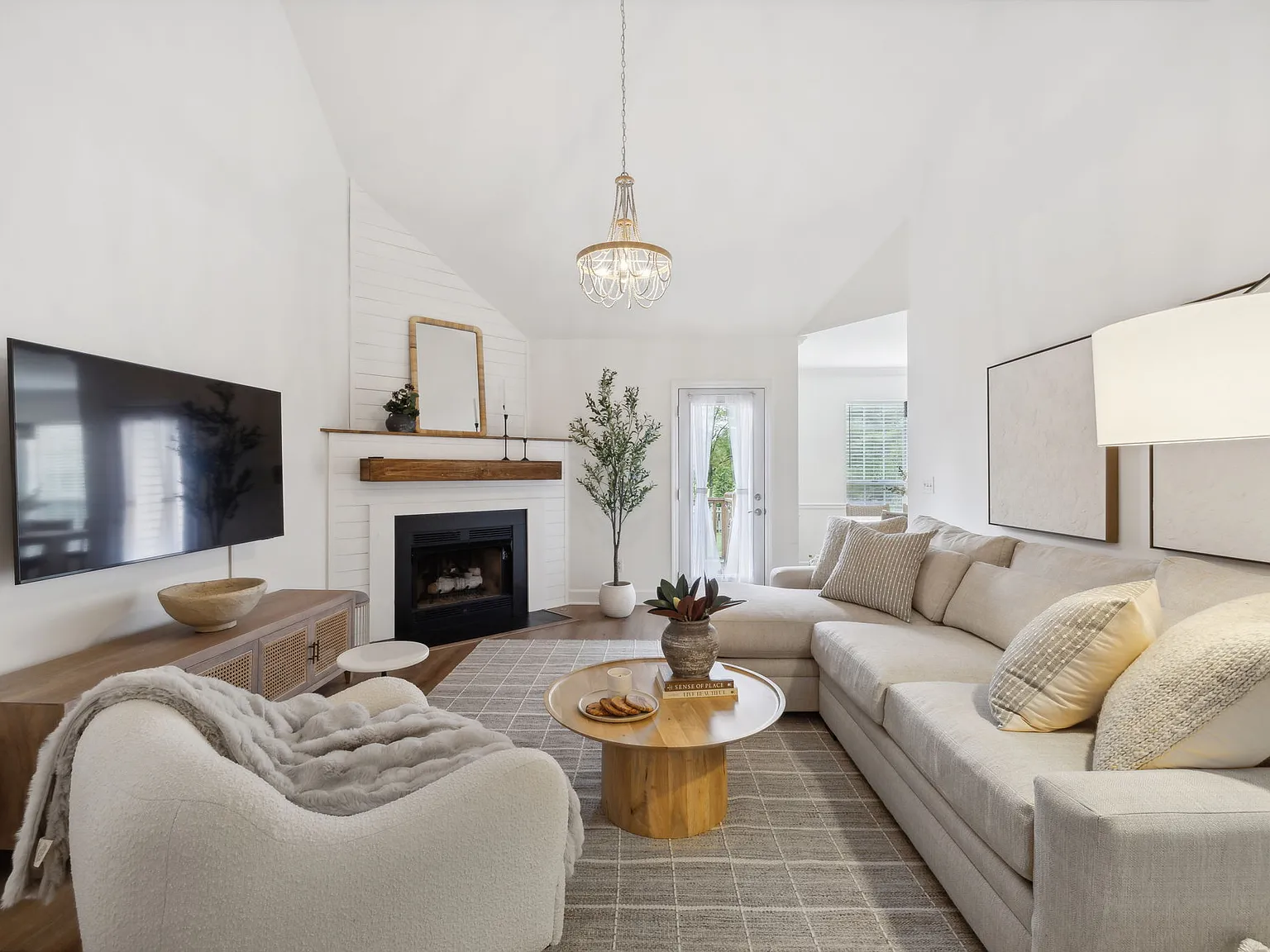 304 Crooked Oak Ct — Photo 3