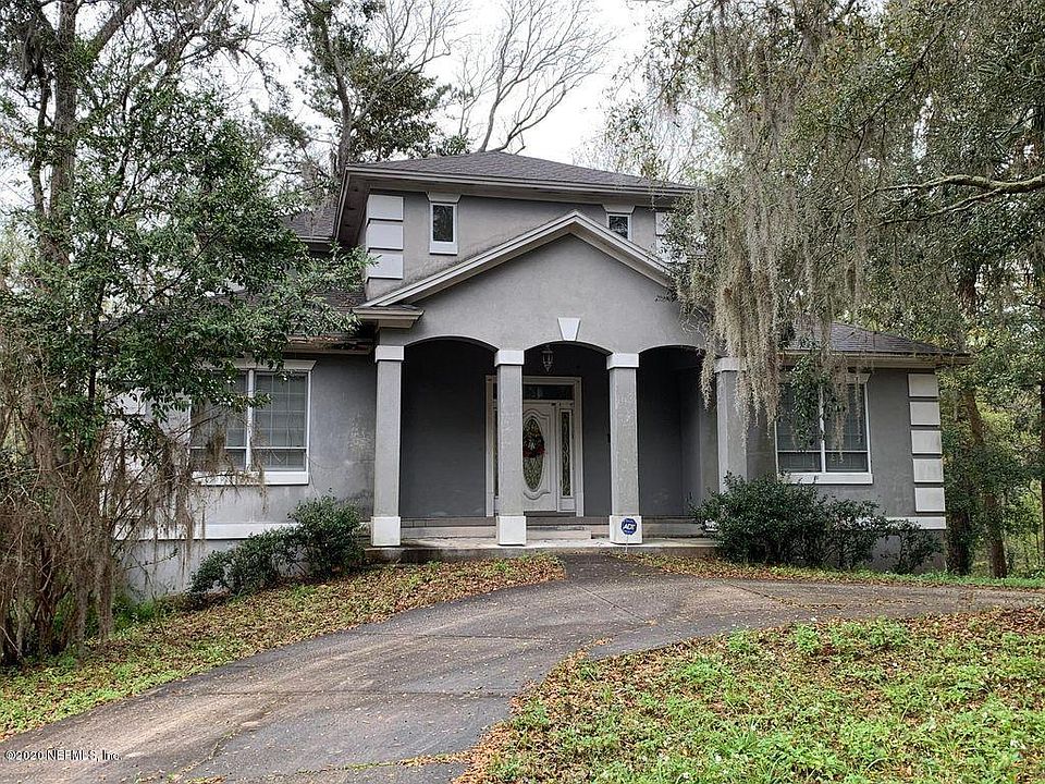 1st image of 1923 Holly Oaks Ravine Dr