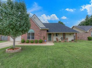512 Amberwood Dr, Haughton, LA 71037