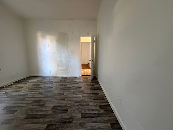 5th image of 237 Willow St #1A