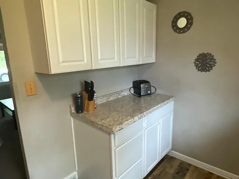 1617 Berwin Ave — Photo 6
