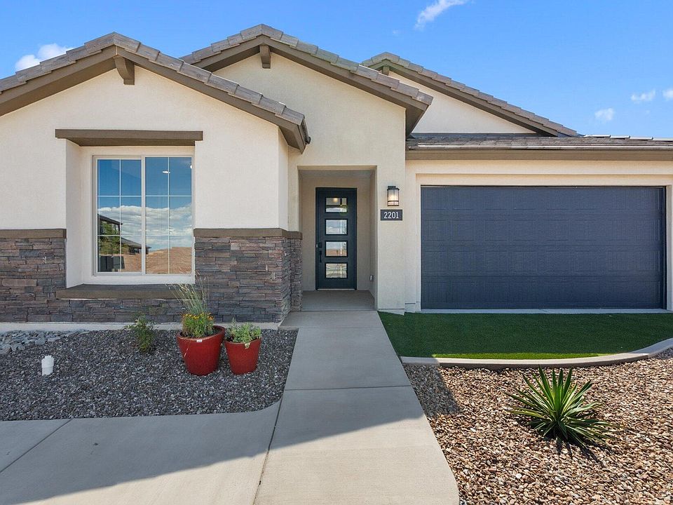 1st image of 2201 Sandra Loop NE