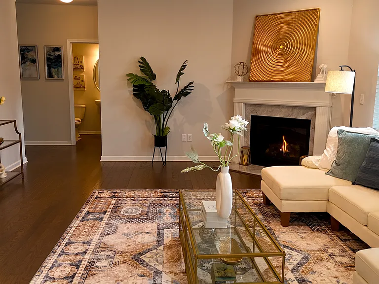 828 Royal Red Ct — Photo 17