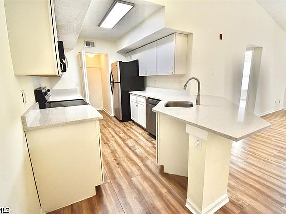4th image of 13605 Eagle Ridge Dr APT 1721