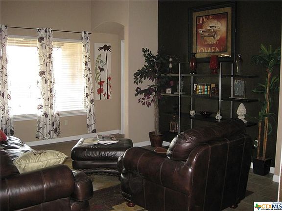 5th image of 2333 Sean St