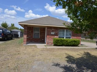 1309 Wyatt St, Waxahachie, TX 75165