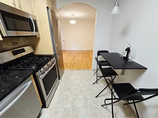 Rented by Voro Purple LLC | media 4