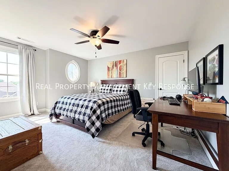 140 Houghland St — Photo 14