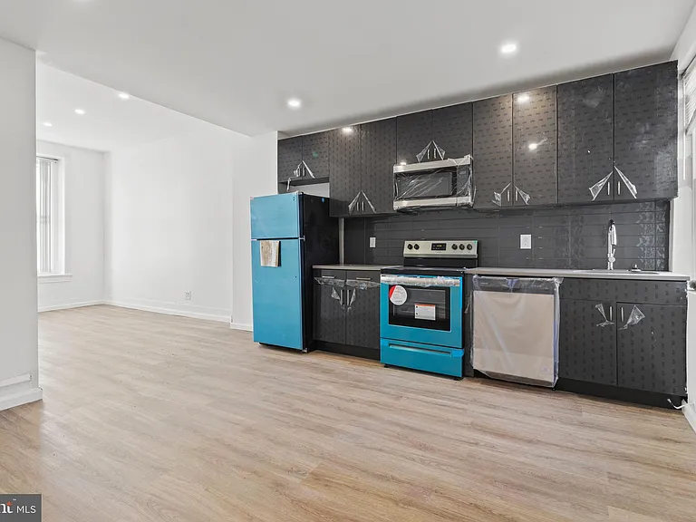 1602 S Broad St #3 — Photo 1