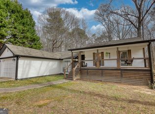 1032 Echo Valley Ct, Loganville, GA