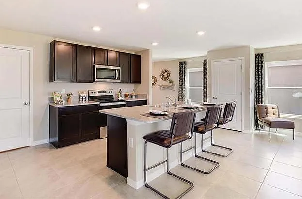 12505 Belcroft Dr — Photo 32