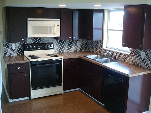 4th image of 9226 Haverford Ln