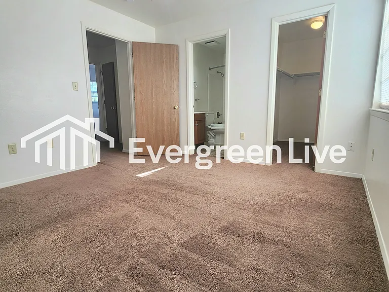 200 Raven Dr — Photo 20