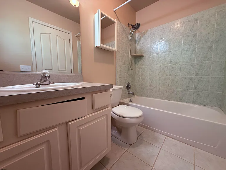 2 Club House Ln — Photo 15