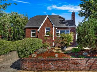 6522 34th Ave SW, Seattle, WA 98126