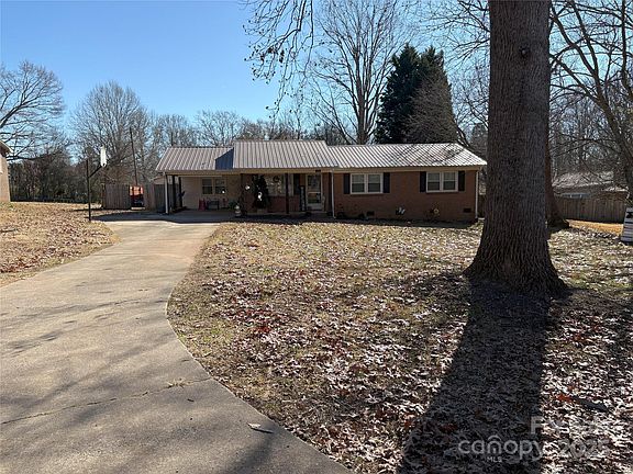 2nd image of 1432 Poston Dr