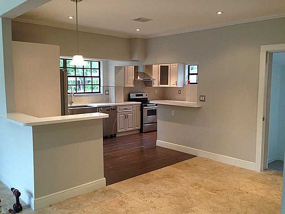 5th image of 1045 NE 133rd St
