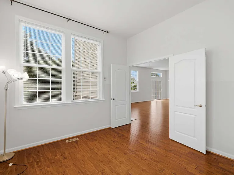 20920 Ashburn Heights Dr — Photo 21