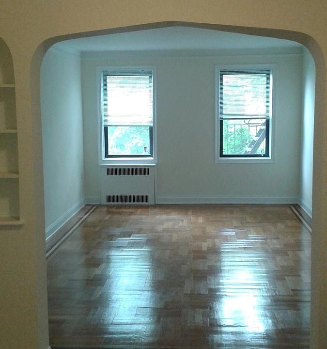 1st image of 17290 Highland Ave #4