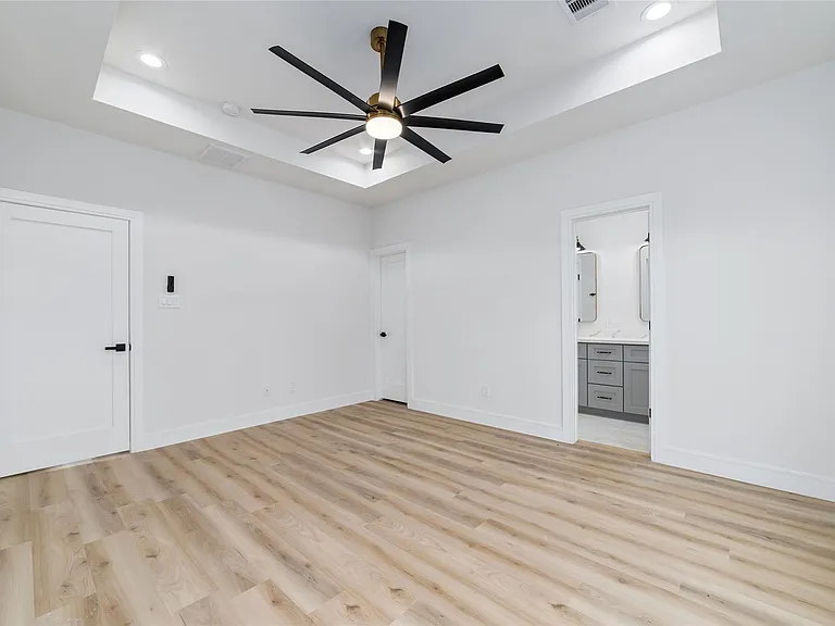 6717 England St — Photo 13