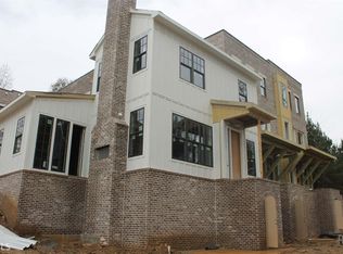 1329 English St NW, Atlanta, GA 30318